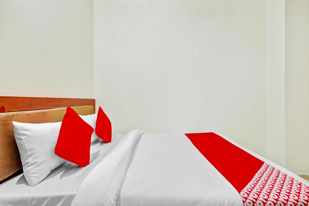 Hotel O Yash Hotel Газиабад Экстерьер фото
