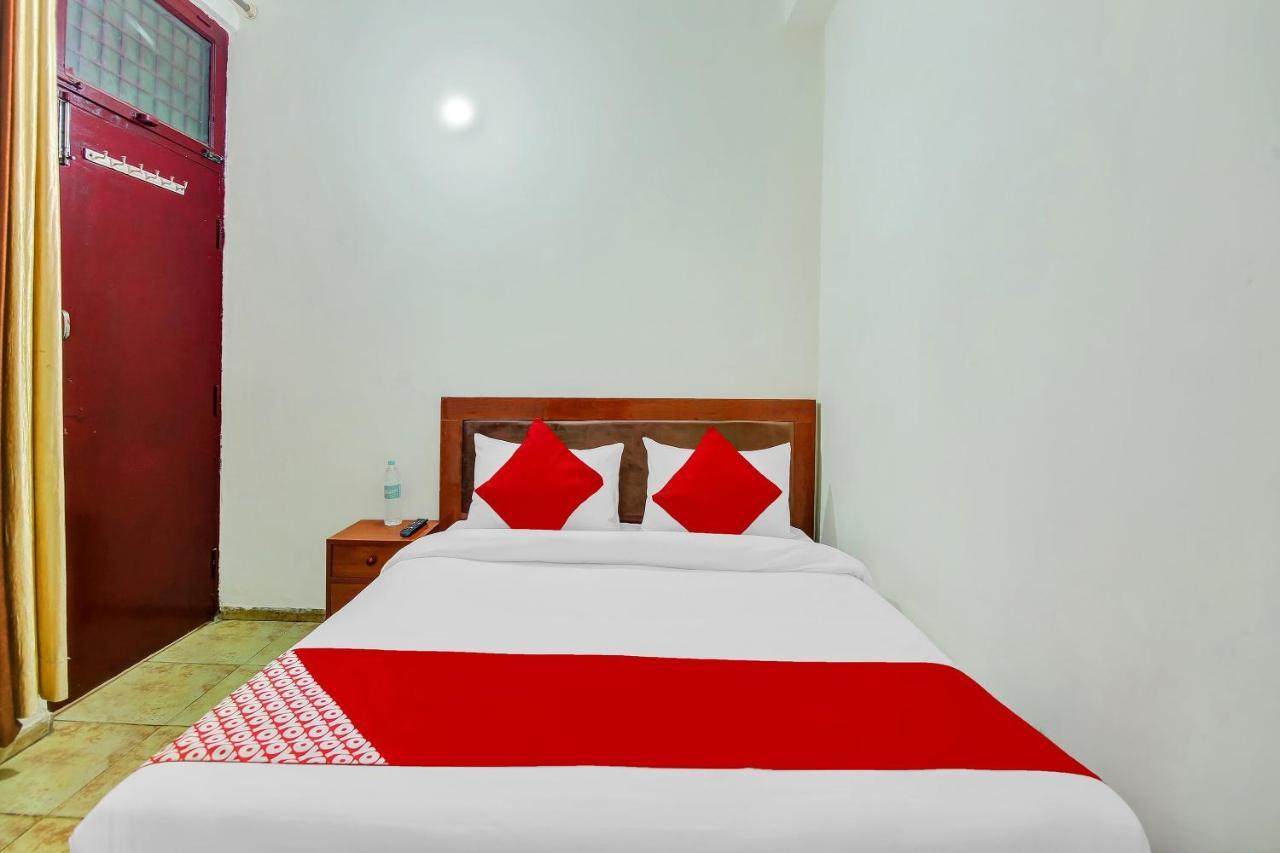 Hotel O Yash Hotel Газиабад Экстерьер фото