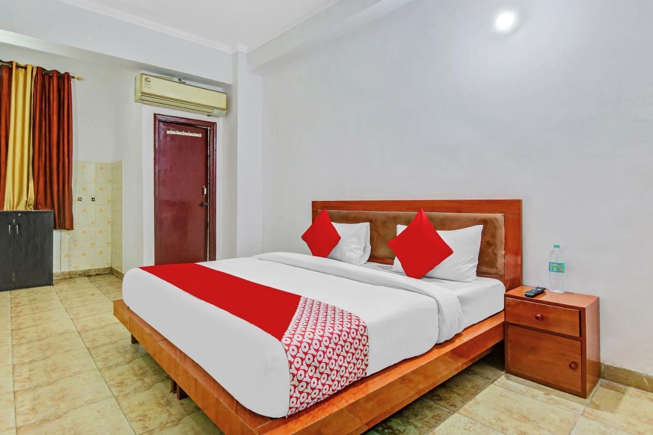Hotel O Yash Hotel Газиабад Экстерьер фото