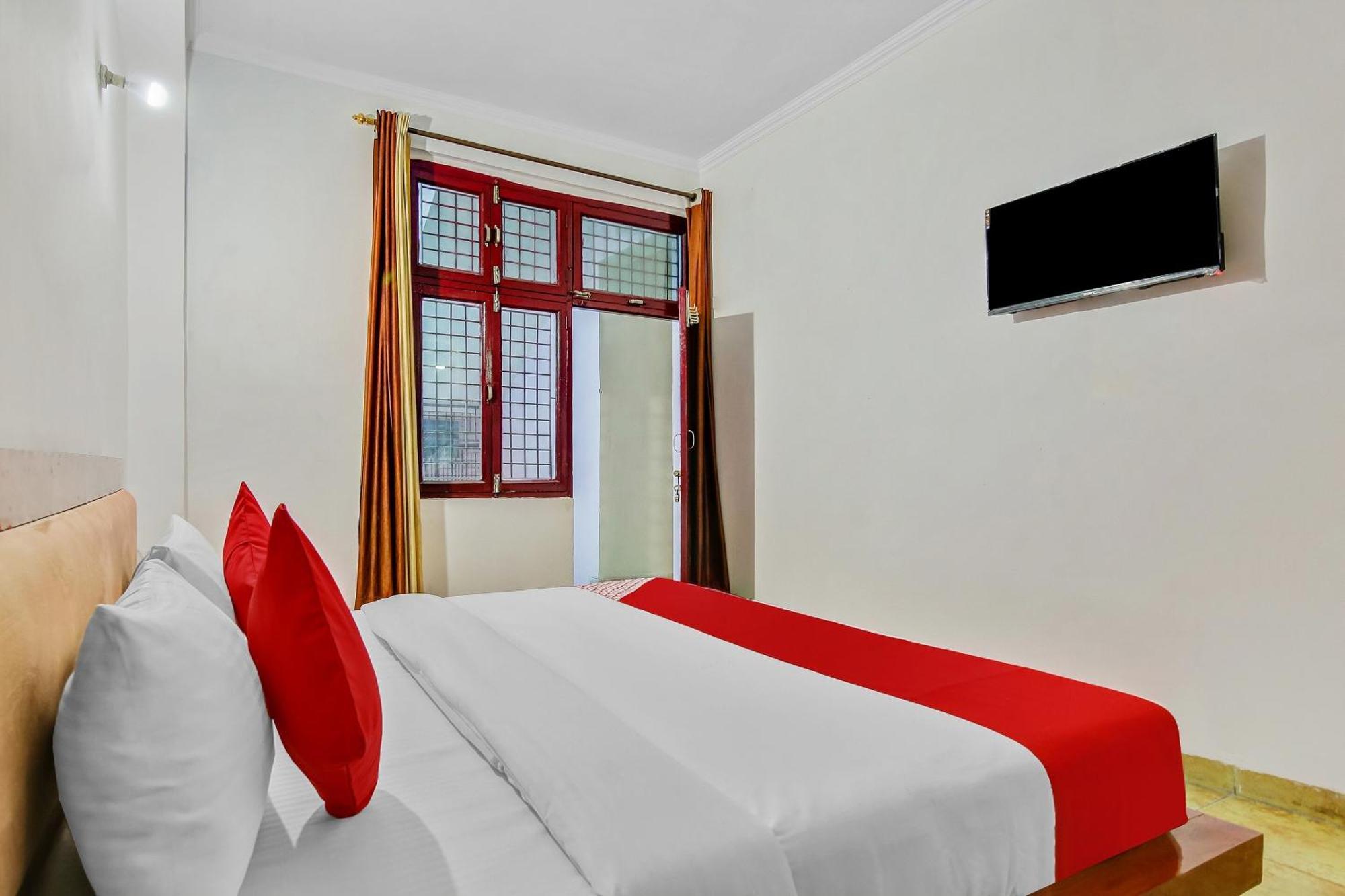 Hotel O Yash Hotel Газиабад Экстерьер фото